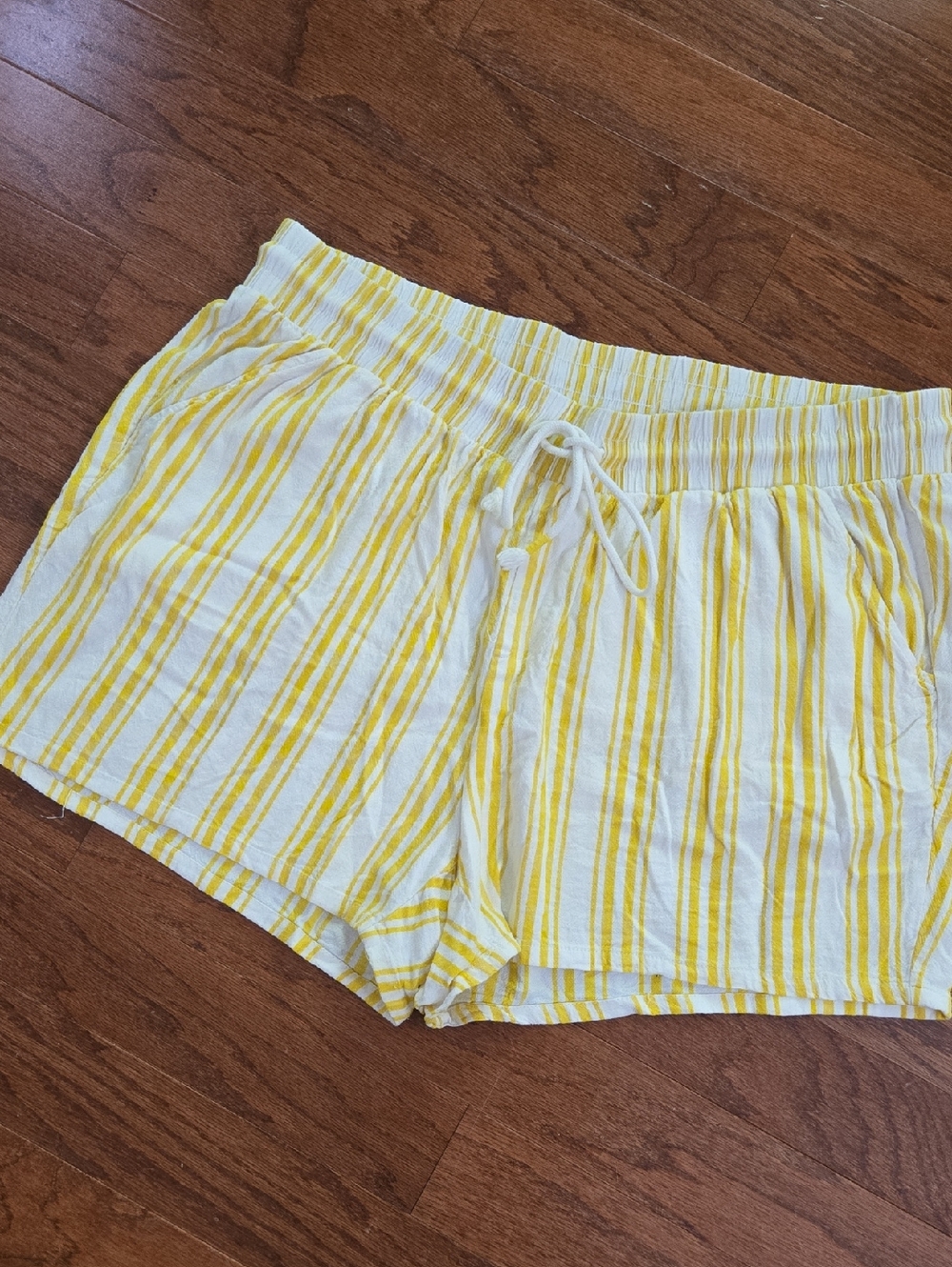 torrid Yellow and White Striped Linen Blend Shorts Size 2